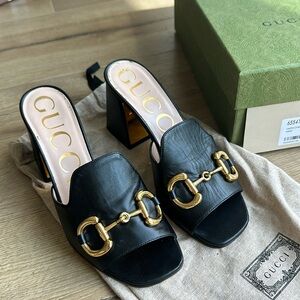 GUCCI Nappa Charlotte Nero 37
